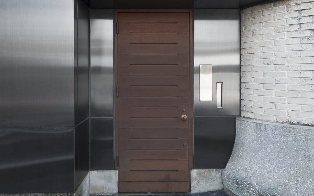 Puertas acorazadas o puertas blindadas, ¿cuál es la mejor opción?